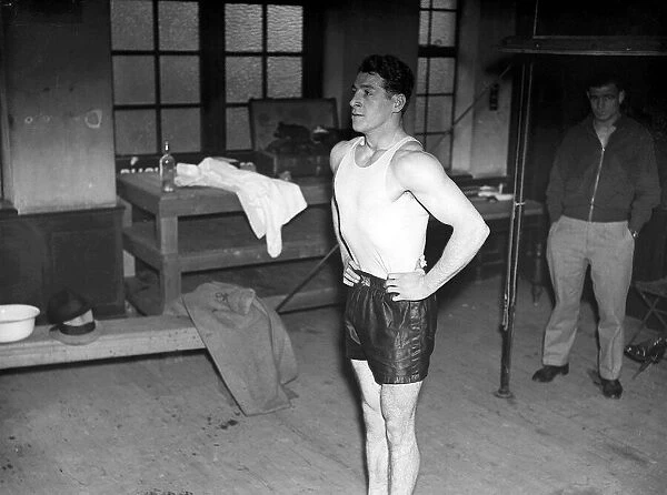 Len Harvey Boxer in training