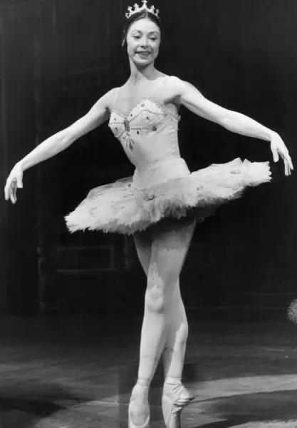 Margot Fonteyn dancing in ballet Cinderella - December 1958 22  /  12  /  1958