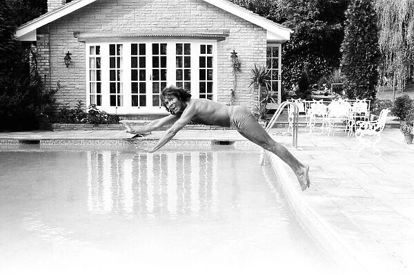 Pop Singer Cliff Richard at home. 24th August 1978 *** Local Caption *** watscan