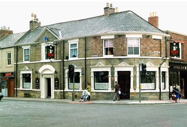 The Queen Head public house at the junction of Albion Road and Church Way