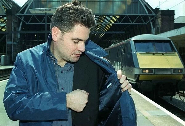 Stars anorak feature Rick Fulton May 1998 Daily Record reporter wearing jacket which