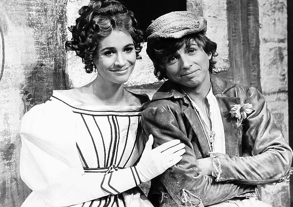 Tommy Steele who stars as Truffaldino actor with actress Julia Lockwood who stars as