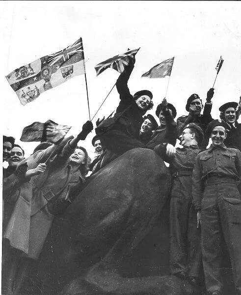 VE Day celebrations in Trafalgar Square London 1945 at the end of WW2 in Europe
