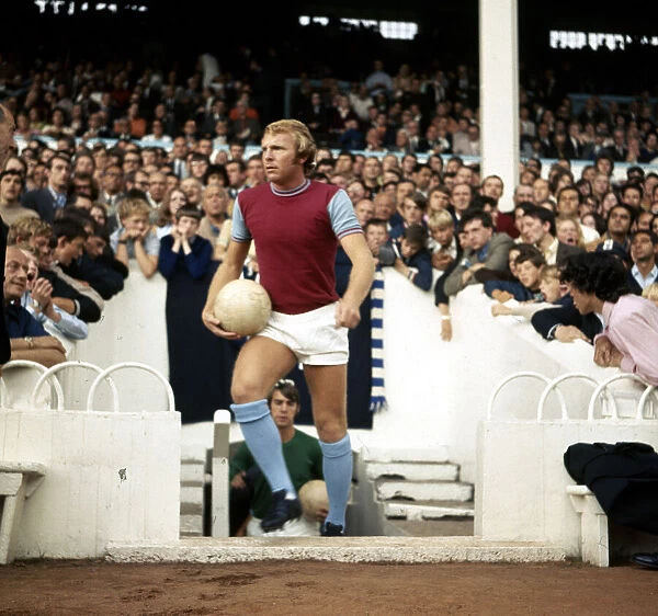 West Ham United captain leads out his team at Upton Park before the League Division One