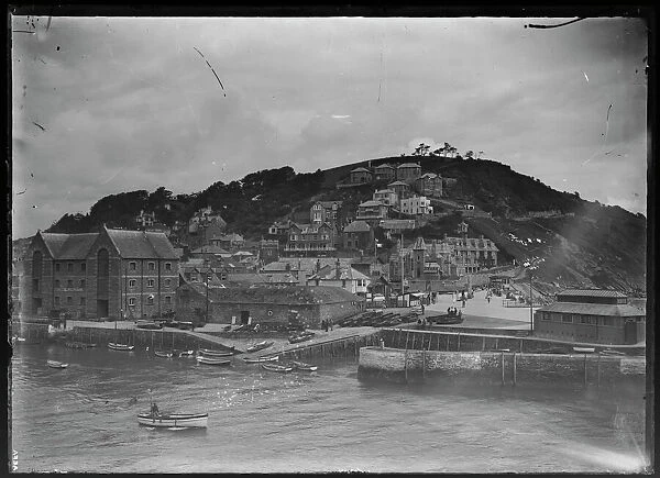 East Looe Seafront & Albatros area with ferryboats