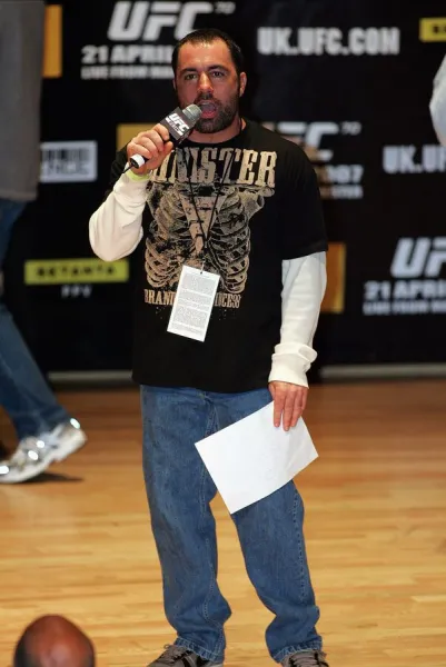 Joe Rogan Ufc Ringside Commentator Ufc 70 Weigh-In Manchester