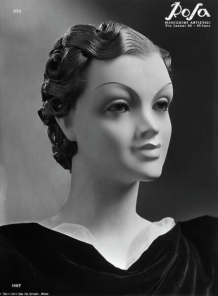 Mannequins of the 'Rosa manichini artistici-Milano' company. Face of a female mannequin with wig