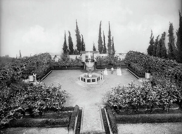 Plastic reproduction of the Tuscan garden from the 300's; displayed at the 'Garden Show' held in Palazzo Vecchio in 1931