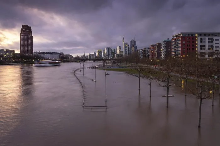 Framed Print : Flooding on the River Main, Frankfurt Print Framed Print : Flooding on the River Main, Frankfurt Print