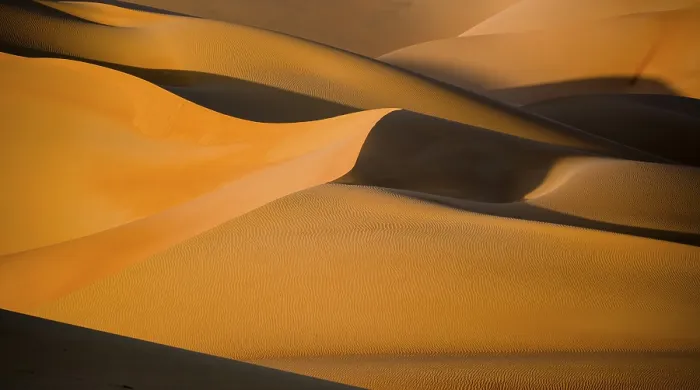 Framed Print : Rub' al Khali Sand Dunes Print, UAE Framed Print : Rub' al Khali Sand Dunes Print, UAE