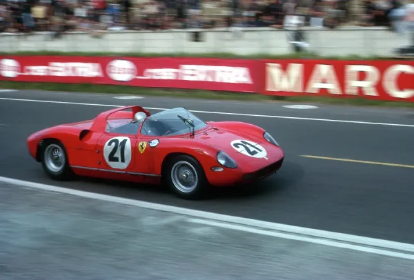 Pin's Le Mans 1963 Ferrari 250 - 24 Heures Du Mans - Version Argent