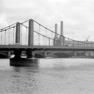 Bridges Metal Print Collection: Battersea Bridge