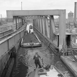 Print of the Barton Swing Aqueduct carrying boats over the Manchester Ship Canal