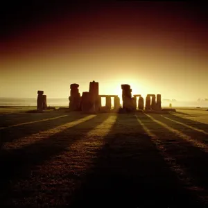 Stonehenge Print: West-facing View at Sunrise