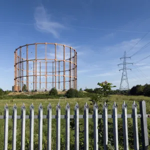 Gasholder and pylon DP183458