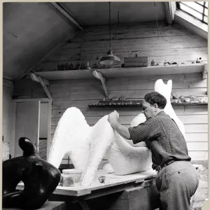 Henry Moore in his studio OP32771