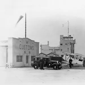 Heston Aerodrome c. 1930s AFL03_aerofilms_c19981