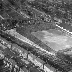 Print of 1929 FA Cup semi-final at Highbury Stadium Print of 1929 FA Cup semi-final at Highbury Stadium