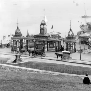 Plymouth Pier CC76_00445