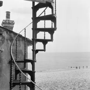 The South Lookout, Aldeburgh beach a082101