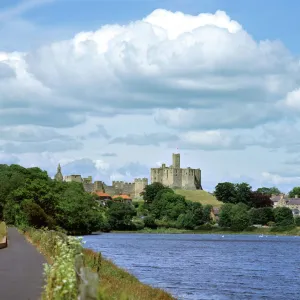 Warkworth Castle K040292