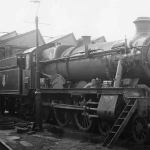 Hall Class Locomotive Print: Mobberley Hall 7916 Hall Class Locomotive Print: Mobberley Hall 7916