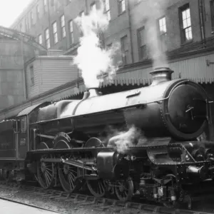 King Class Locomotive Print: King George III at Paddington Station, 1931 King Class Locomotive Print: King George III at Paddington Station, 1931