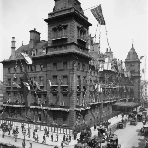 Print of The Great Western Royal Hotel at Paddington Station Print of The Great Western Royal Hotel at Paddington Station