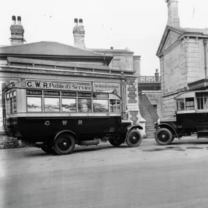 Wiltshire Stations Photo Mug Collection: Swindon Junction Station