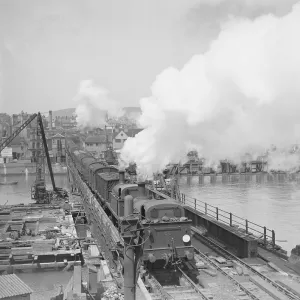 Folkestone harbour bridge, 1930