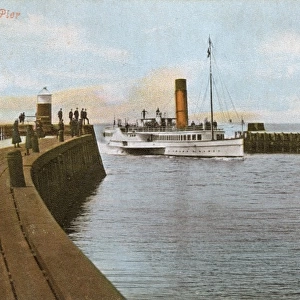 Ayr Pier, Scotland - Arrival of the ferry