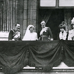 Buckingham Palace balcony after wedding of Princess Mary
