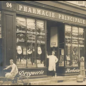 Chemists Shop / Paris