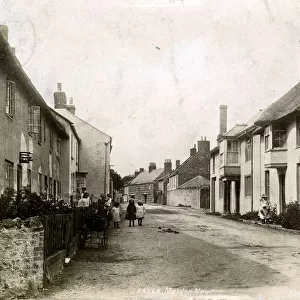 Dorset Photo Mug Collection: Maiden Newton