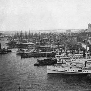 East River with vessels, New York City, USA