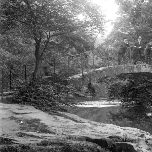 Edwardian view - men on Roman Bridge, Marple