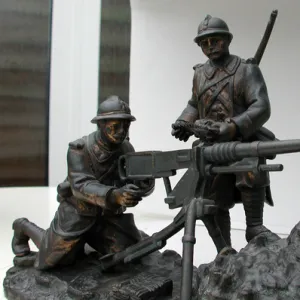 Two French soldiers with Hotchkiss machine gun, WW1