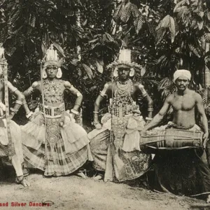 Gata Bera drummers and Sinhala Dancers - Sri Lanka