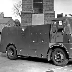 GLC-LFB - Foam Tender at Edmonton