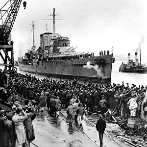 HMS Exeter arriving at Plymouth, Second World War, 1940