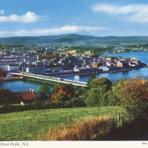 Derry Stadt und Fluss Foyle, Nordirland von J.Willis Derry Stadt und Fluss Foyle, Nordirland von J.Willis