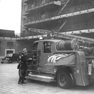 LCC-LFB enclosed pump at Lambeth fire station