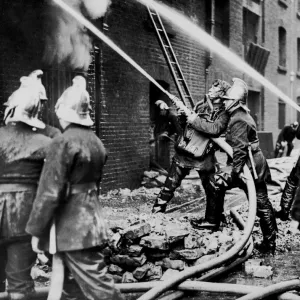 LCC-LFB Warehouse fire, Butlers Wharf, Bermondsey