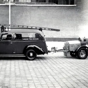 LFB wartime emergency appliance and trailer pump, WW2