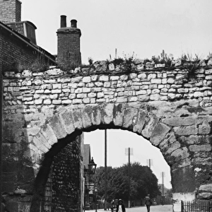 Lincoln / Roman Arch / 1940S