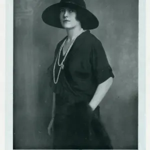 Lady Nada Milford Haven And Gloria Morgan Vanderbilt Sale Online | aria