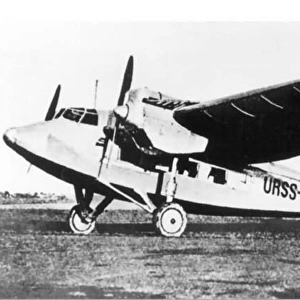 A N Tupolev ANT-9Bis (forward view, on the ground) of U