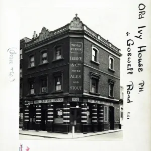 Photograph of Old Ivy House PH, Finsbury, London Print Photograph of Old Ivy House PH, Finsbury, London Print