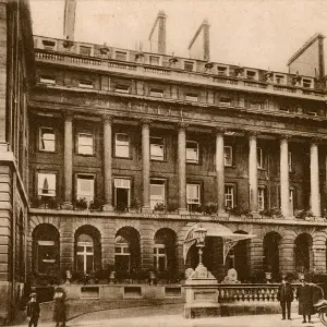 The Grand Pump Room Hotel, Stall Street, Bath Print (circa 1908) The Grand Pump Room Hotel, Stall Street, Bath Print (circa 1908)