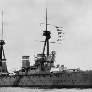 HMS Invincible Print: Battle of the Falklands, 1915 HMS Invincible Print: Battle of the Falklands, 1915